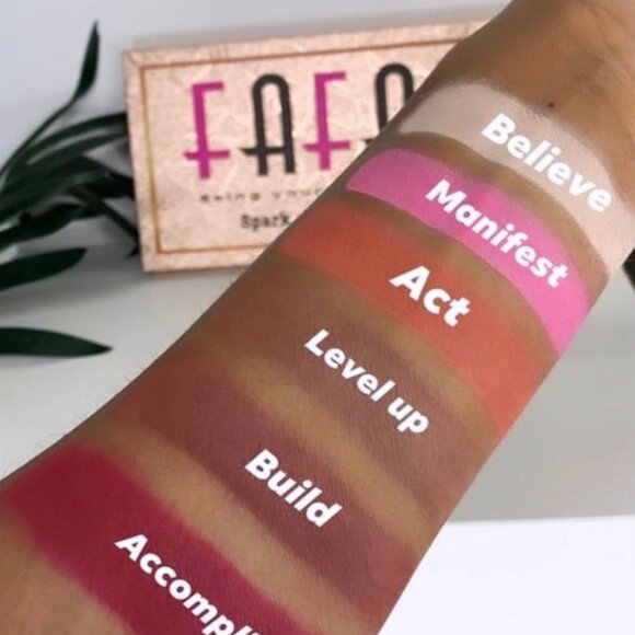 Vegan Spark a Dream Eyeshadow Palette - Picture 2 of 5